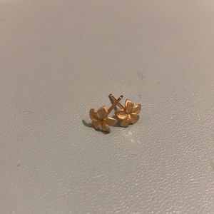14 karat yellow gold plumeria earring studs